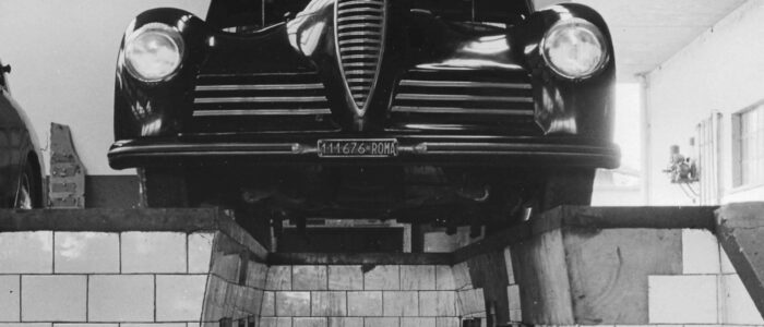 Fine anni '40 - Buca riparazione vetture